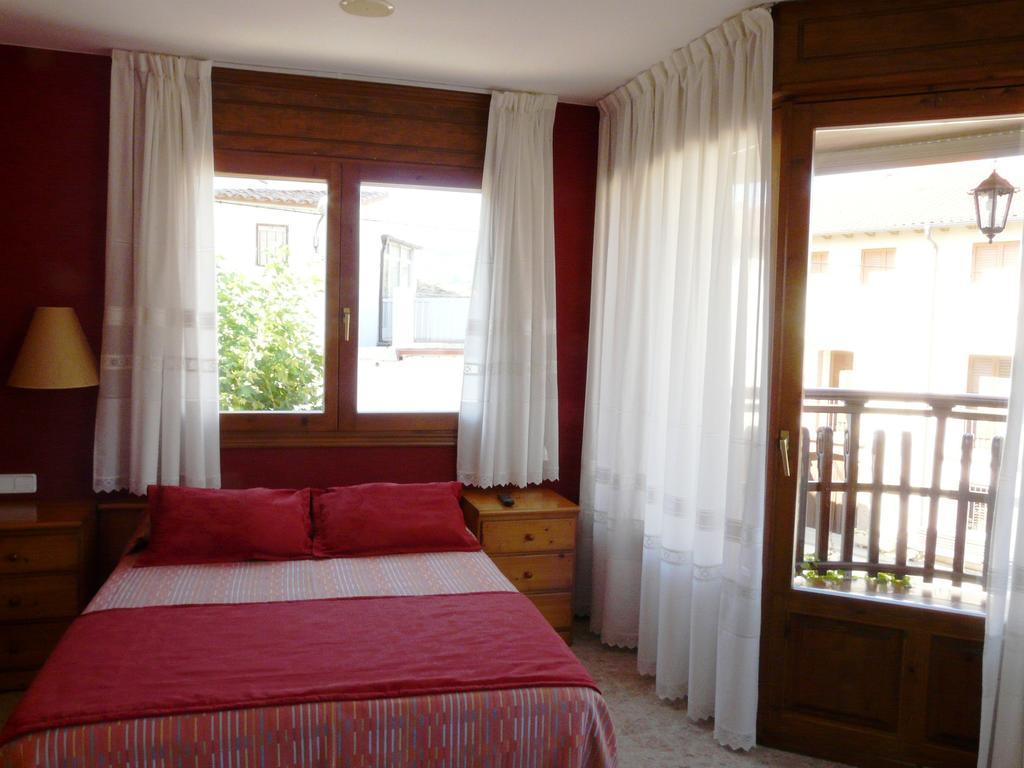 Hostal Rural Casa Castro Alberuela de la Liena Exteriör bild