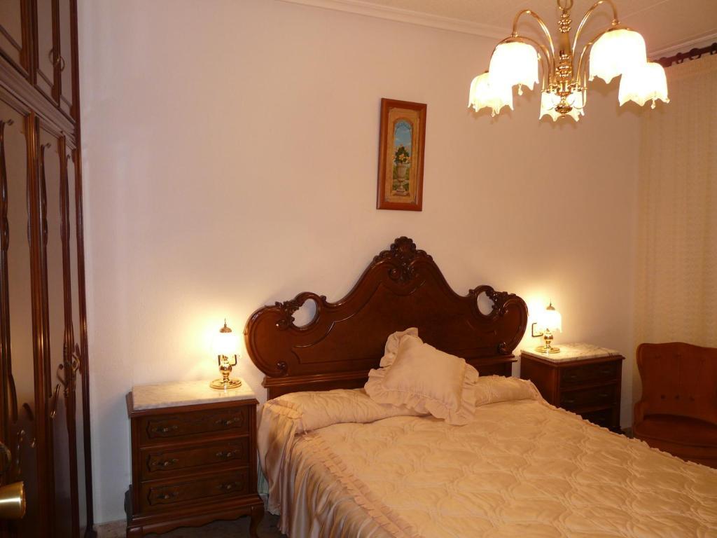 Hostal Rural Casa Castro Alberuela de la Liena Rum bild